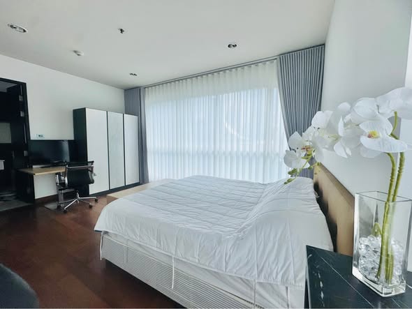 bedroom of The Address Chidlom