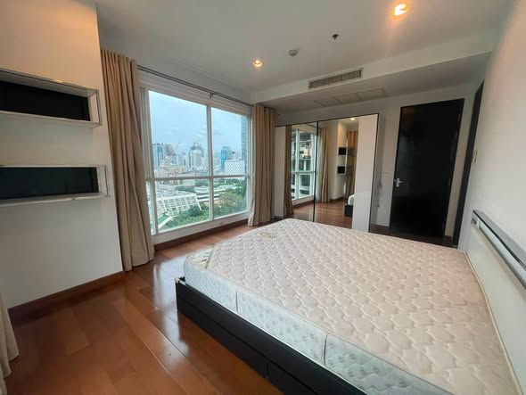 bedroom of The Address Chidlom