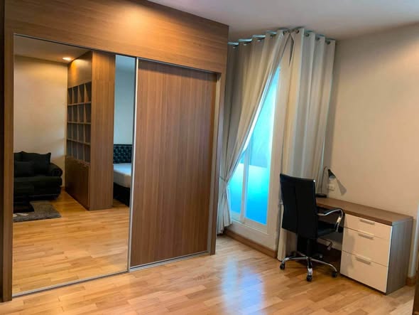 bedroom and room interior of The Address Chidlom