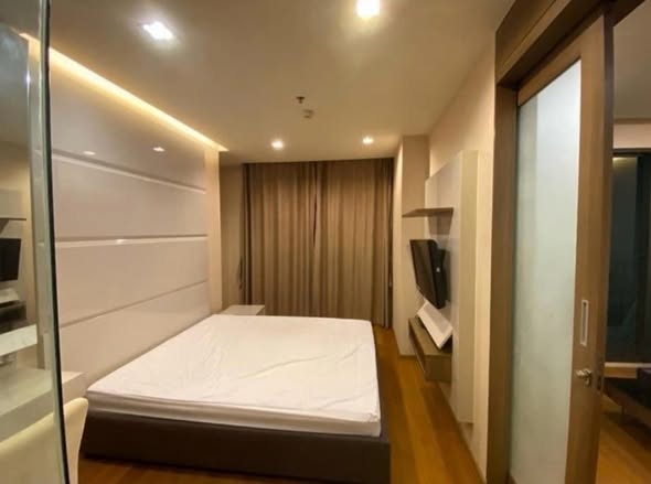 bedroom and room interior of The Address Sathorn