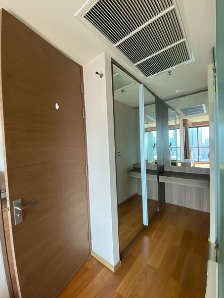 room interior of The Address Sathorn