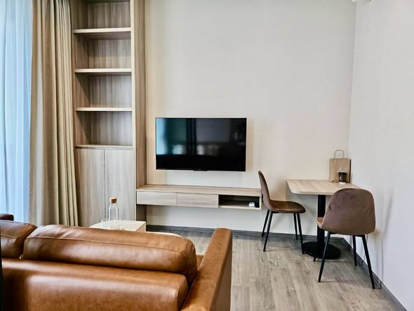 bedroom and living room of The Address Siam-Ratchathewi