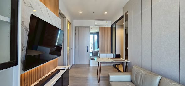 living room and room interior of The Address Siam-Ratchathewi