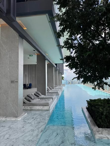 pool of The Address Siam-Ratchathewi