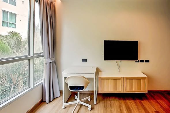 bedroom of The Address Sukhumvit 42