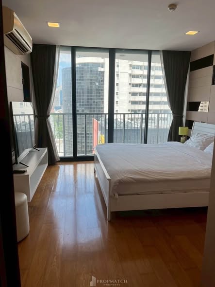 bedroom of The Alcove Thonglor 10