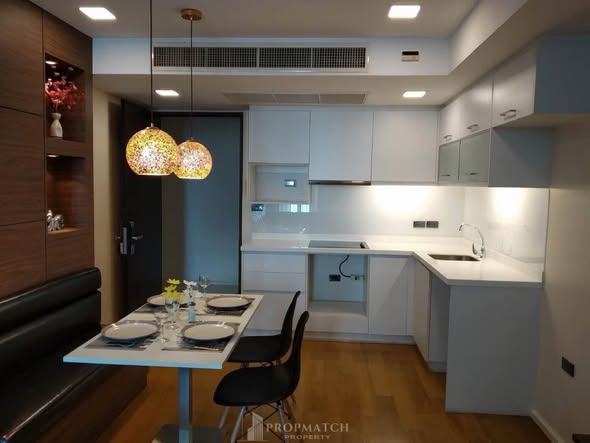 kitchen of The Alcove Thonglor 10