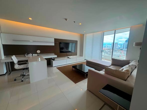 bedroom of The Bangkok Sathorn