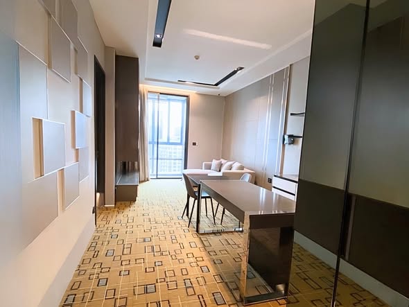 bathroom of The Bangkok Thonglor