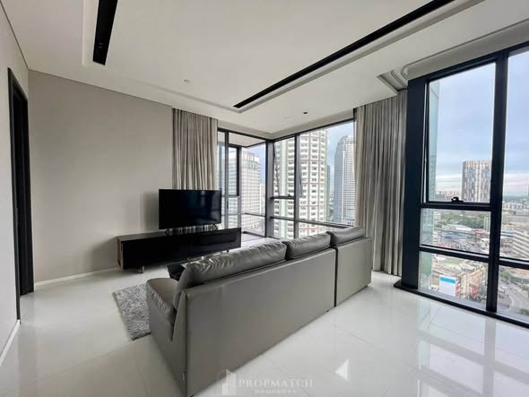 living room and bedroom of The Bangkok Thonglor