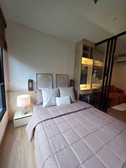 bedroom of THE BASE Park West – Sukhumvit 77