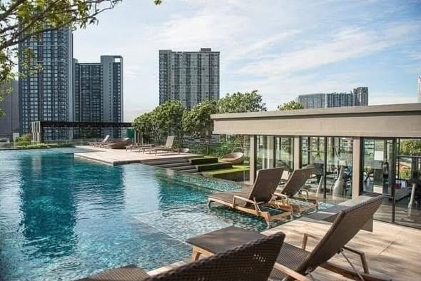 THE BASE Park West – Sukhumvit 77