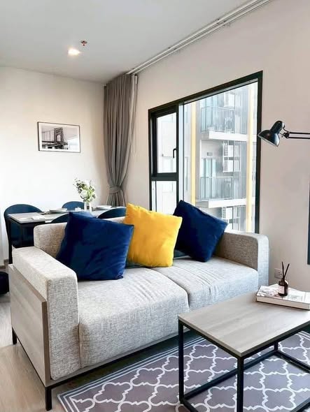 living room of THE BASE Phetchaburi-Thonglor เดอะ เบส เพชรบุรี – ทองหล่อ