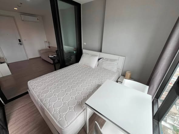 bedroom of THE BASE Phetkasem