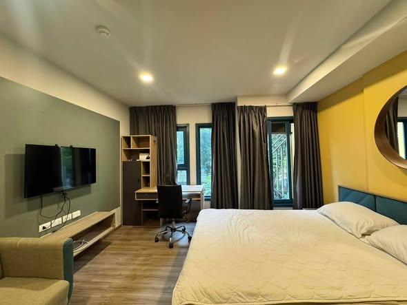 bedroom and living room of THE BASE Sukhumvit 50