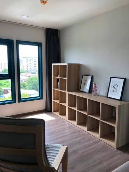 room interior of THE BASE Sukhumvit 50