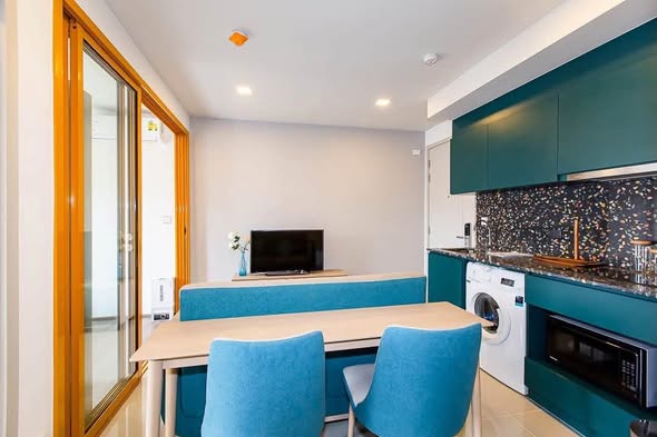 room interior of THE BASE Sukhumvit 50