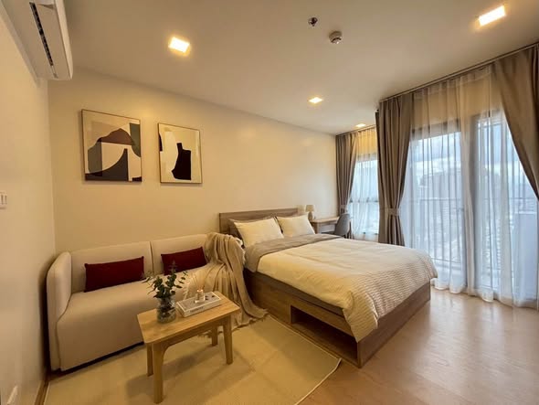 bedroom of The Base Urban Rama9