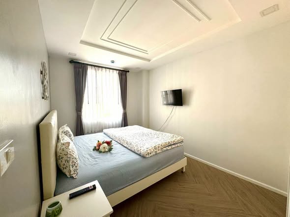 bedroom of THE CANALE condo by mobius
