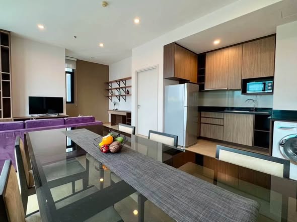 living room and kitchen of The Capital Condo Ekkamai-Thong Lo