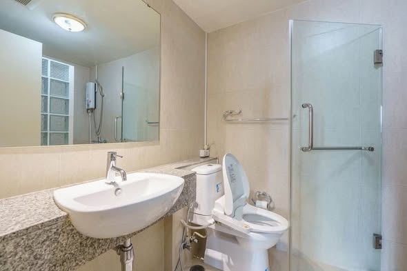 bathroom of The Clover