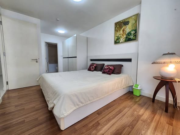 bedroom of The Clover