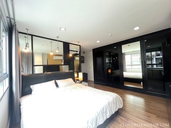 bedroom and room interior of The Clover