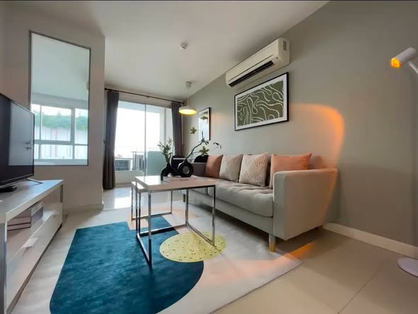 living room and bedroom of The Clover