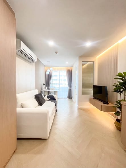 living room and room interior of The Clover