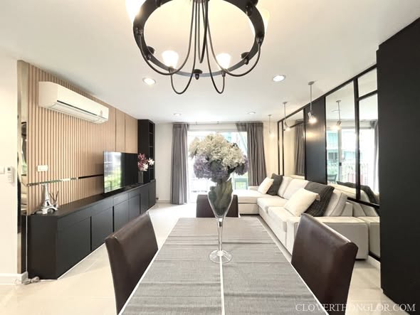 living room and room interior of The Clover