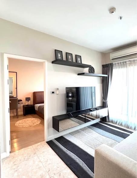 bedroom of The Crest Sukhumvit 34