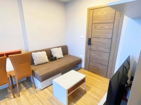 bedroom and room interior of The Cube Loft Srinakarin
