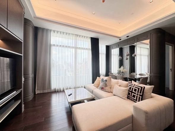 bedroom and living room of The Diplomat 39