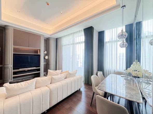 living room of The Diplomat 39