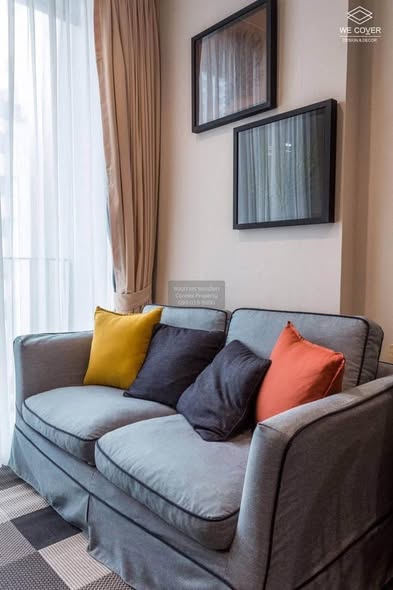living room of The Edge Sukhumvit 23
