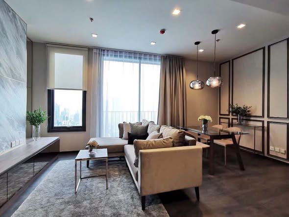 living room of The Edge Sukhumvit 23