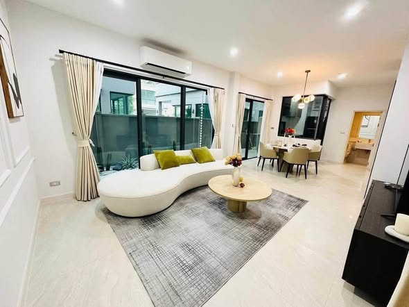 living room and room interior of The Eight Chatuchak Ratchada Private Luxury Home