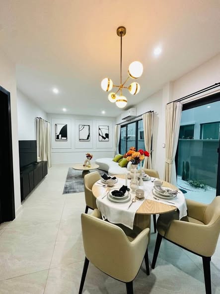 room interior of The Eight Chatuchak Ratchada Private Luxury Home