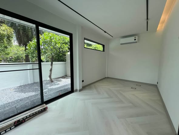 room interior of The Eight Chatuchak Ratchada Private Luxury Home