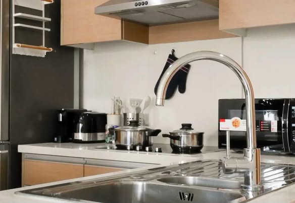 bathroom and kitchen of THE EMPIRE PLACE SATHON