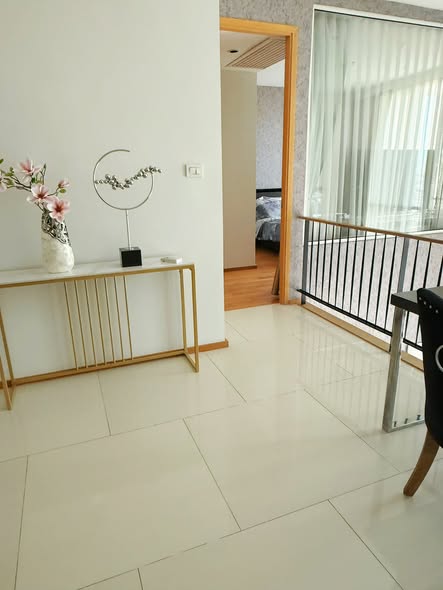 THE EMPIRE PLACE SATHON