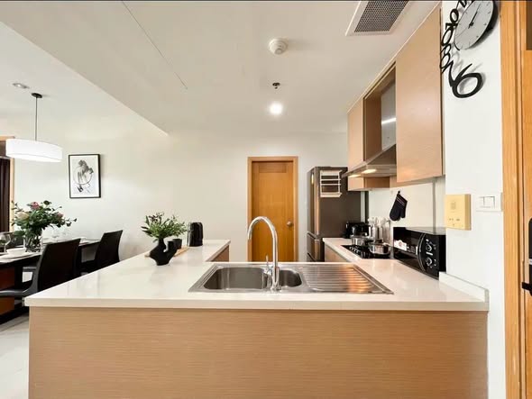 kitchen of THE EMPIRE PLACE SATHON