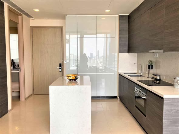 room interior and kitchen of THE ESSE ASOKE