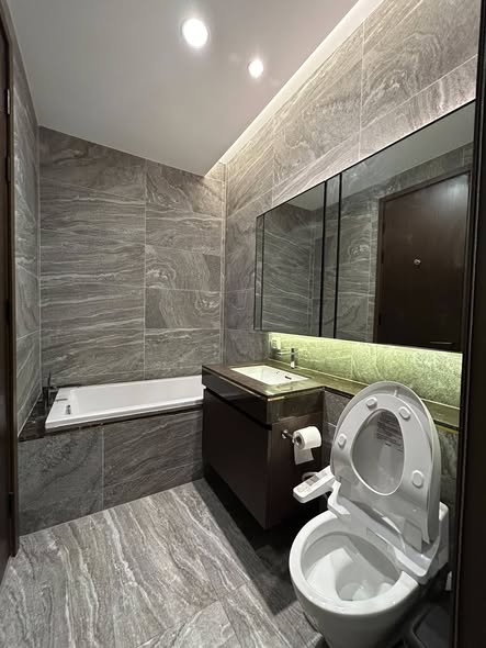 bathroom of THE ESSE Sukhumvit 36
