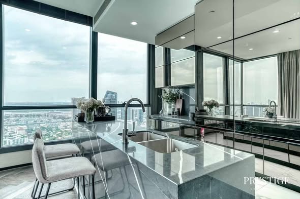 kitchen of THE ESSE Sukhumvit 36