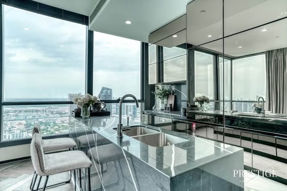 kitchen of THE ESSE Sukhumvit 36