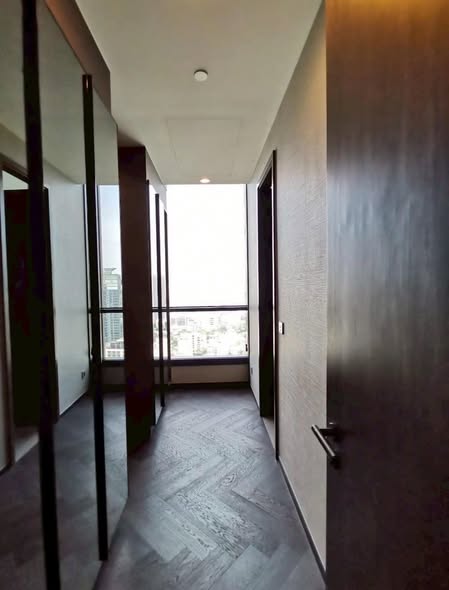 room interior of THE ESSE Sukhumvit 36