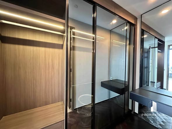room interior of THE ESSE Sukhumvit 36