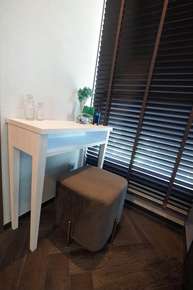 room interior and bathroom of THE ESSE Sukhumvit 36