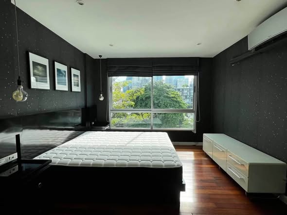 bedroom of The Fortynine Plus 2
